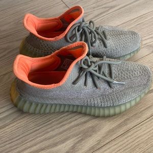 Yeezy boost 350 Desert Sage sz 7